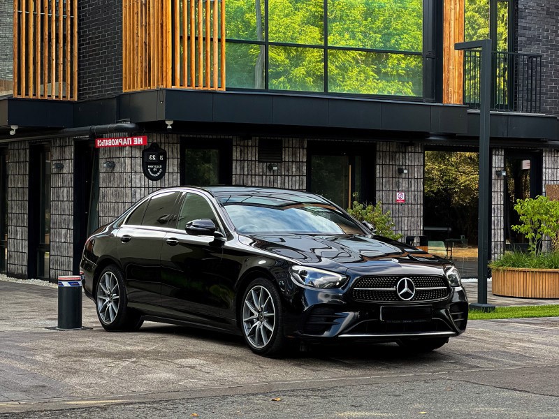 Mercedes E